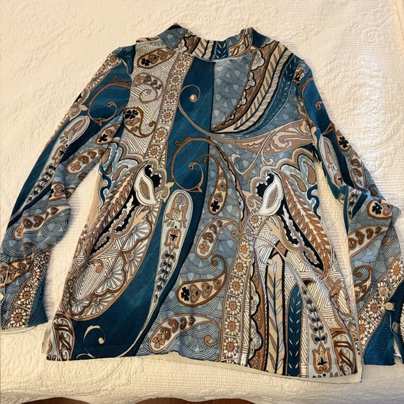 Chico's Blue and Gold Graphic Fitted Blouse - Picture 2 of 3